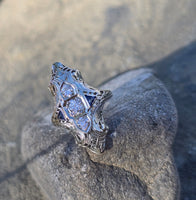 18k white gold diamond & sapphire estate Art Deco c.1920's filigree glove shield ring