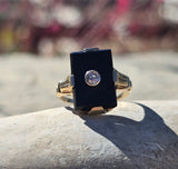 10k gold vintage Art deco c.1920's black onyx and diamond ring