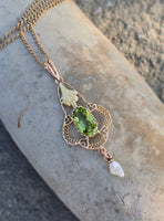 10k gold Victorian peridot and pearl necklace pendant lavaliere