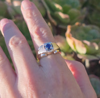 14k gold two tone Retro blue sapphire estate ring