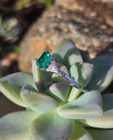 platinum emerald and diamond estate ring