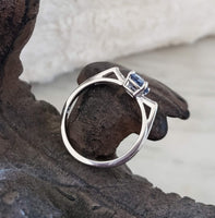 14k white gold vintage blue sapphire Retro ring